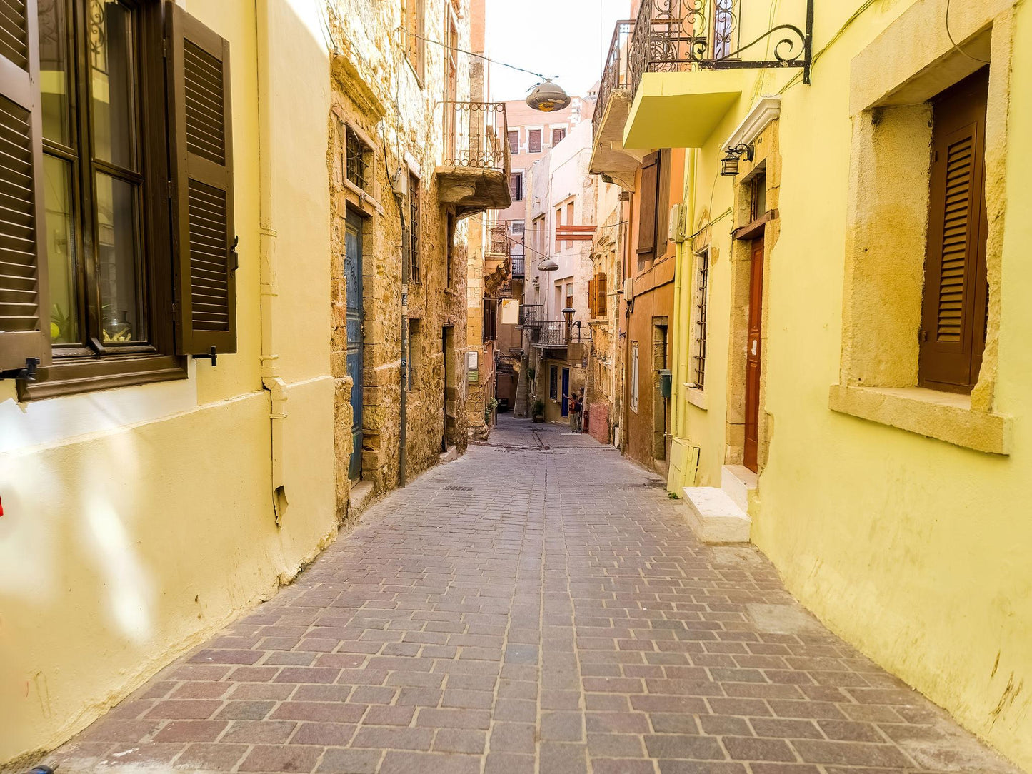 Drink & Play Chania - Private drink tour game