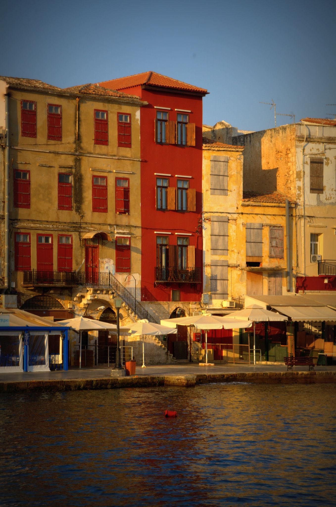 Taste & Play Chania - Private food tour game